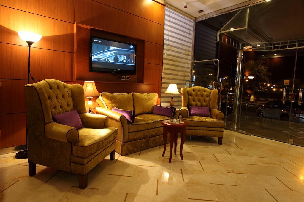 Lavande Suites Lambo Exterior foto